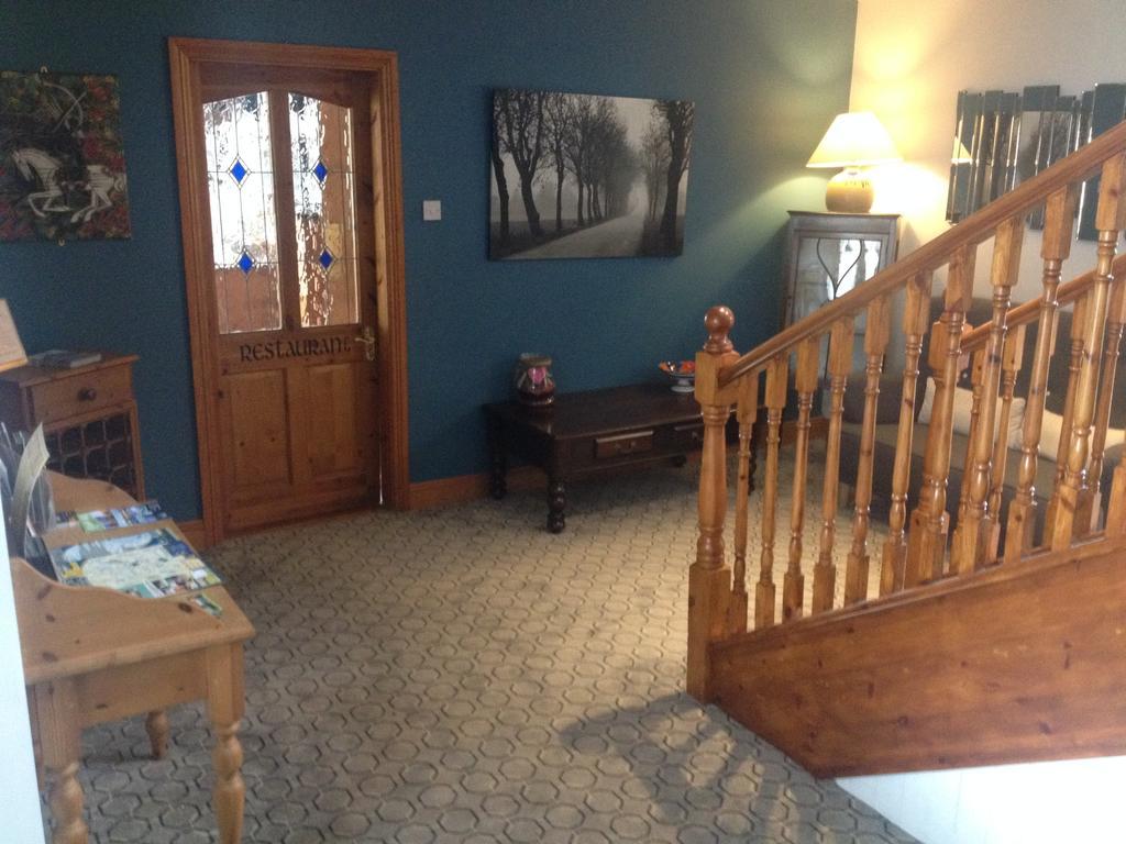 Carragh House Bed and Breakfast Castlebar Exteriör bild