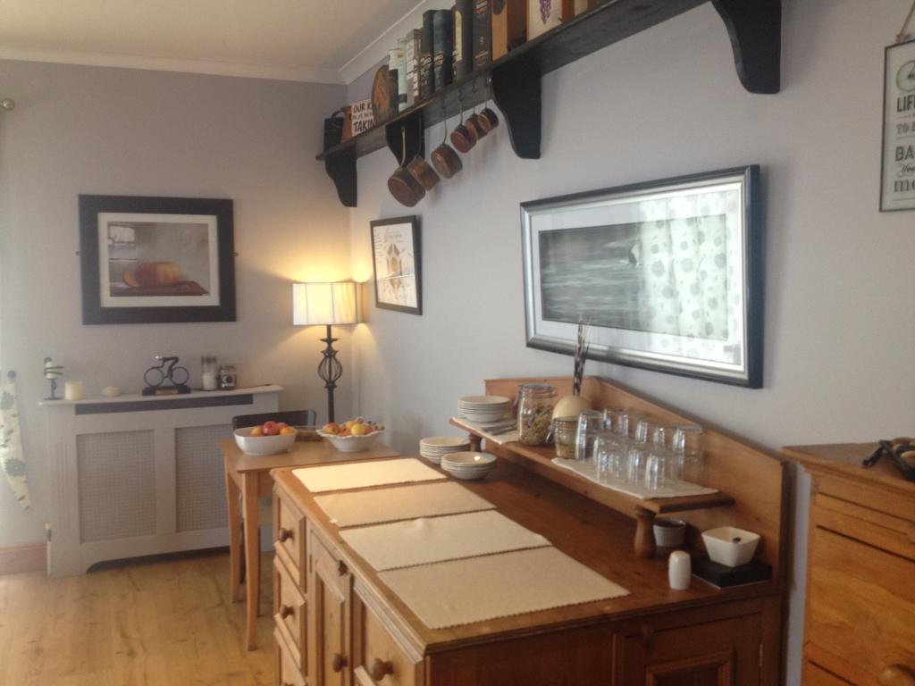 Carragh House Bed and Breakfast Castlebar Exteriör bild